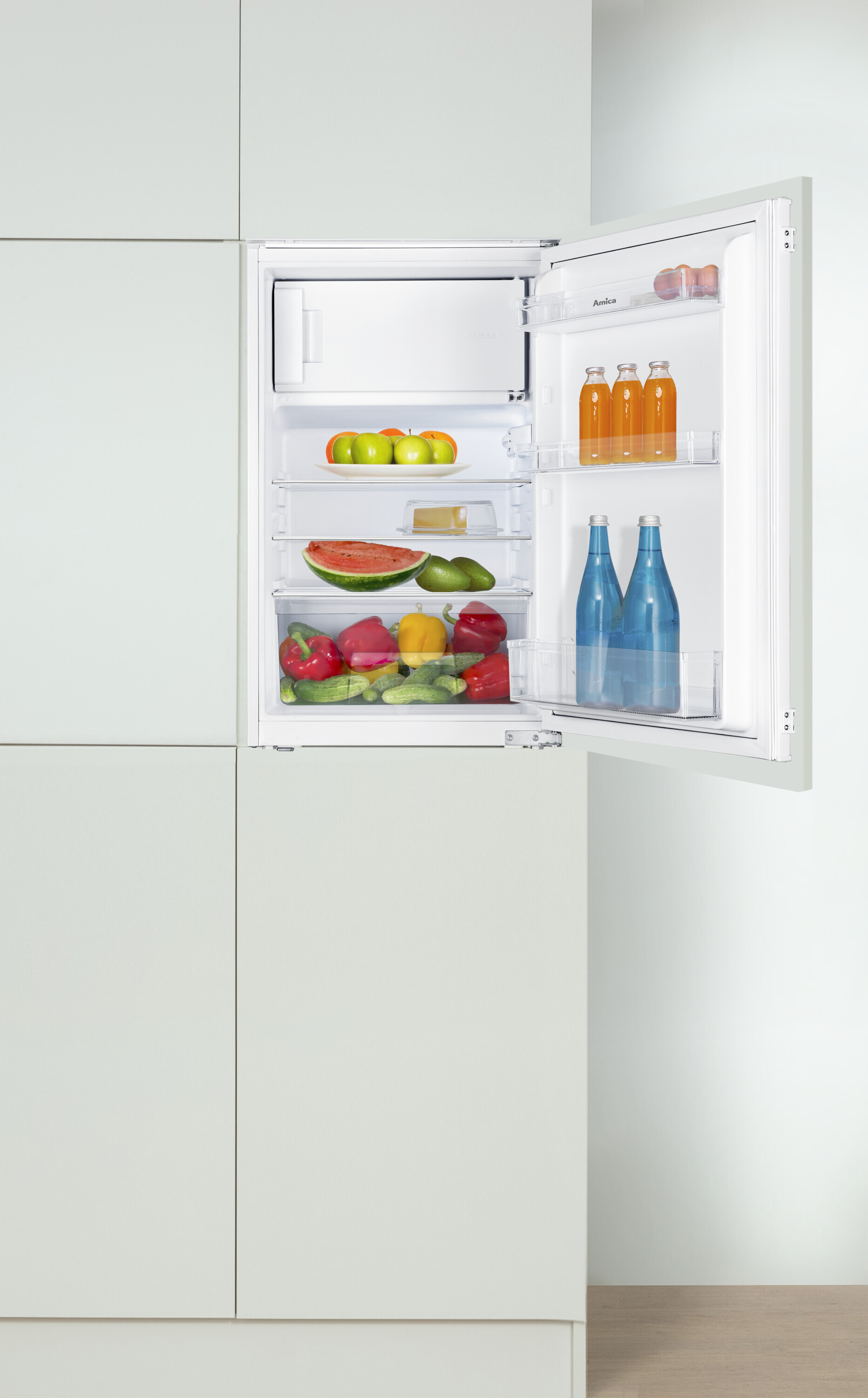 Built-in refrigerator